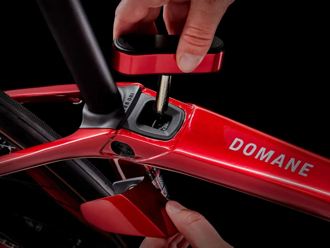 Women Trek Bikes Domane SL 6 AXS Gen 4