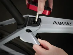 Women Trek Bikes Domane SL 5 Gen 4