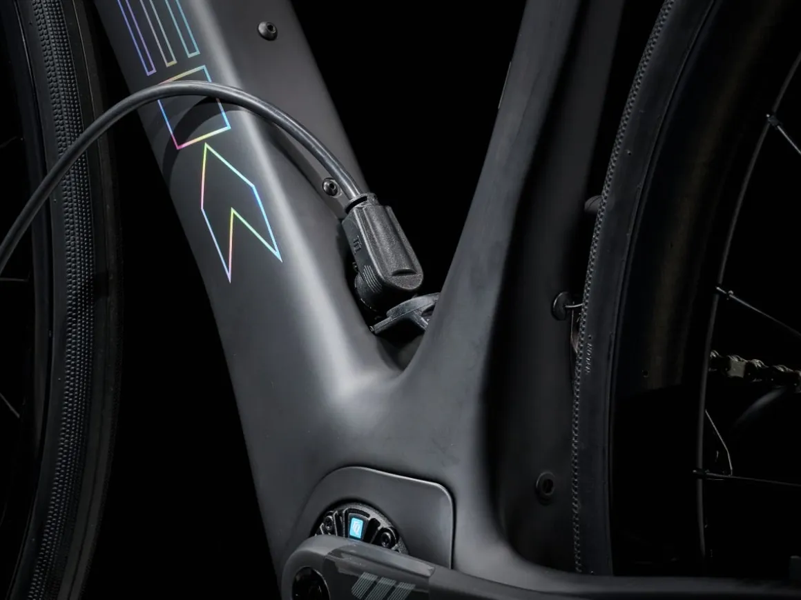 Women Trek Bikes Domane+ SLR 9