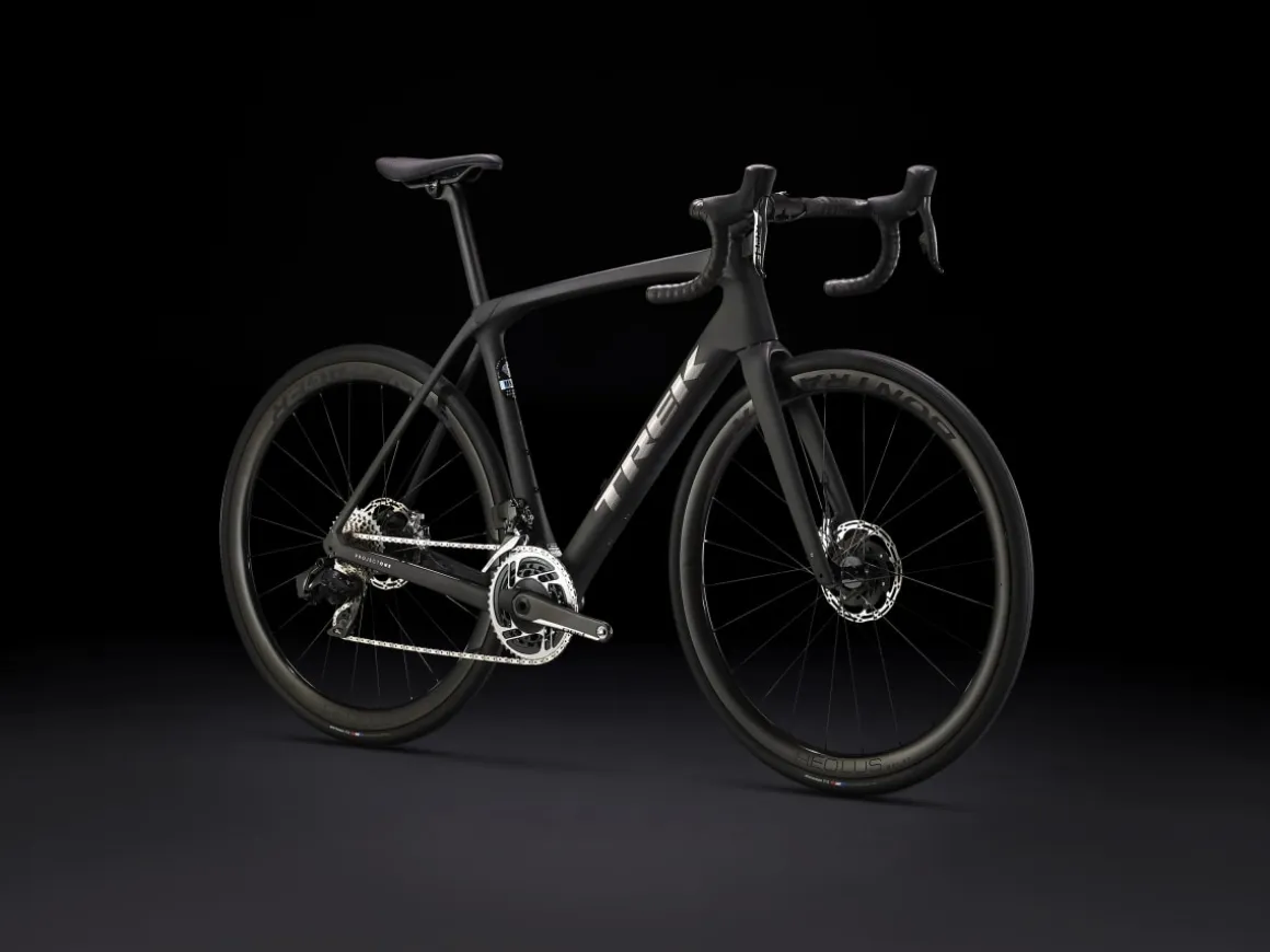 Women Trek Bikes Domane SLR 9 AXS Gen 4