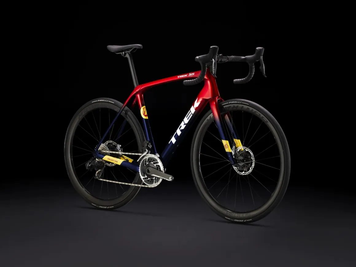 Women Trek Bikes Domane SLR 9 AXS Gen 4