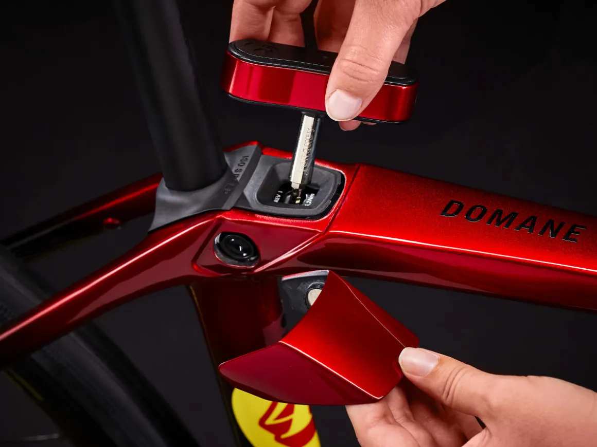 Women Trek Bikes Domane SLR 7 AXS Gen 4