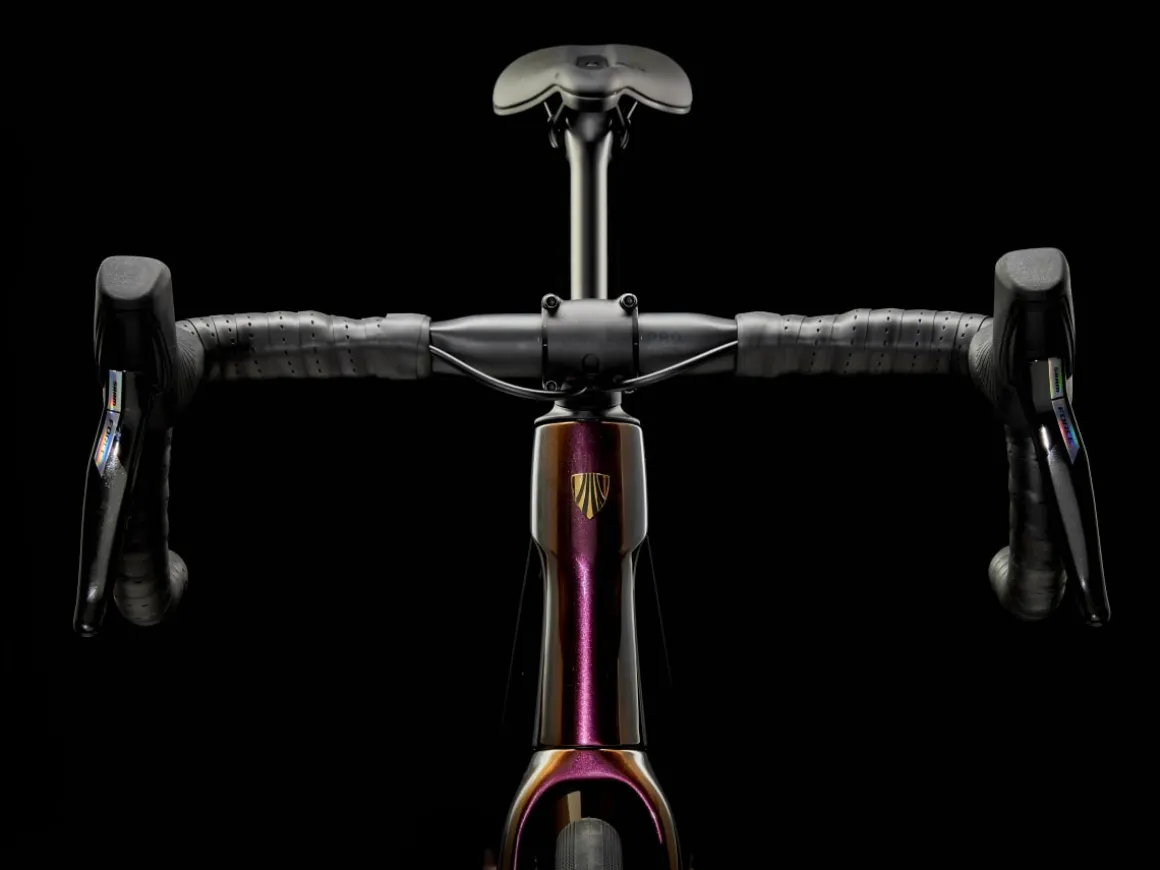Women Trek Bikes Domane SLR 7 AXS Gen 4