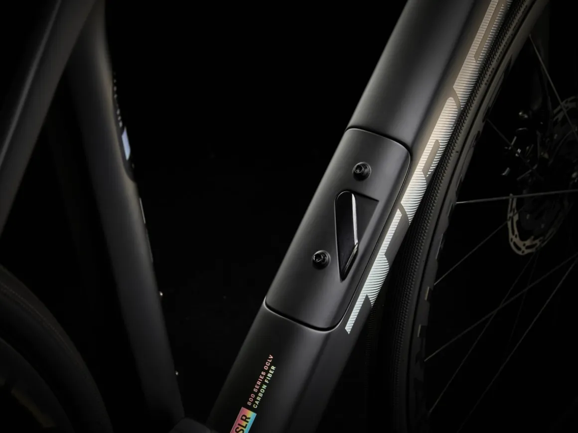 Women Trek Bikes Domane SLR 7 AXS Gen 4