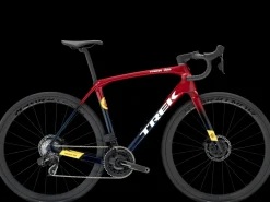 Women Trek Bikes Domane SLR 7 AXS Gen 4