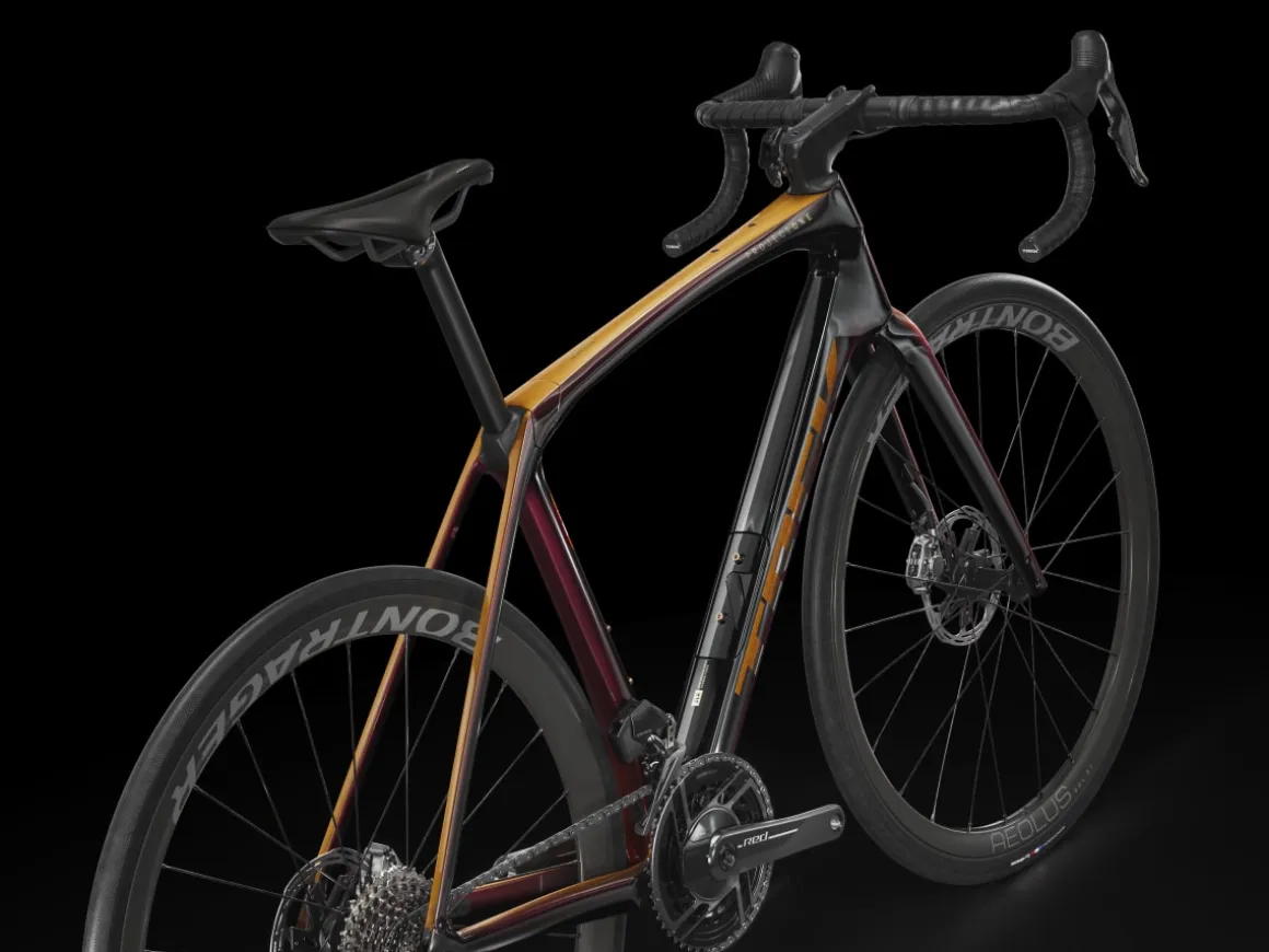 Women Trek Bikes Domane SLR 9 AXS Gen 4