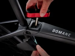 Women Trek Bikes Domane SLR 7 Gen 4