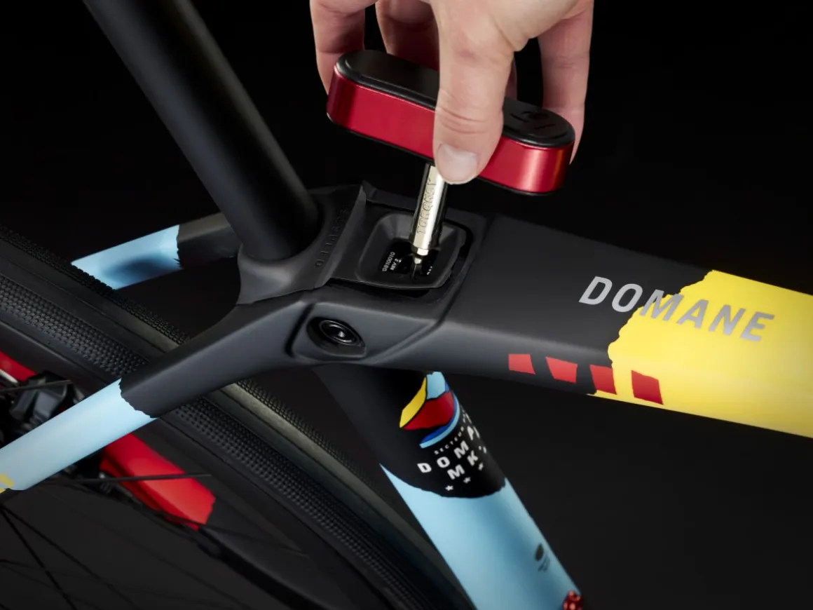Women Trek Bikes Domane SLR 9 Gen 4