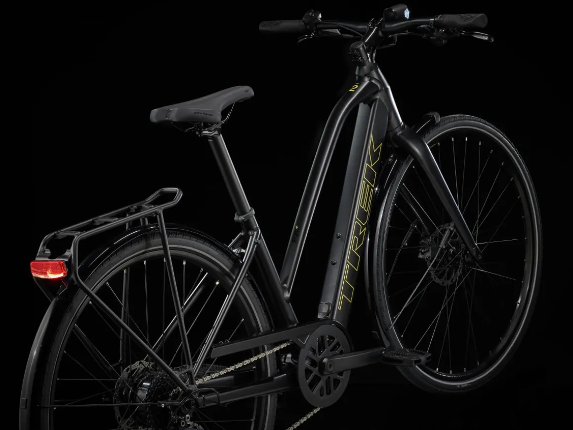 Trek Bikes FX+ 2 Stagger