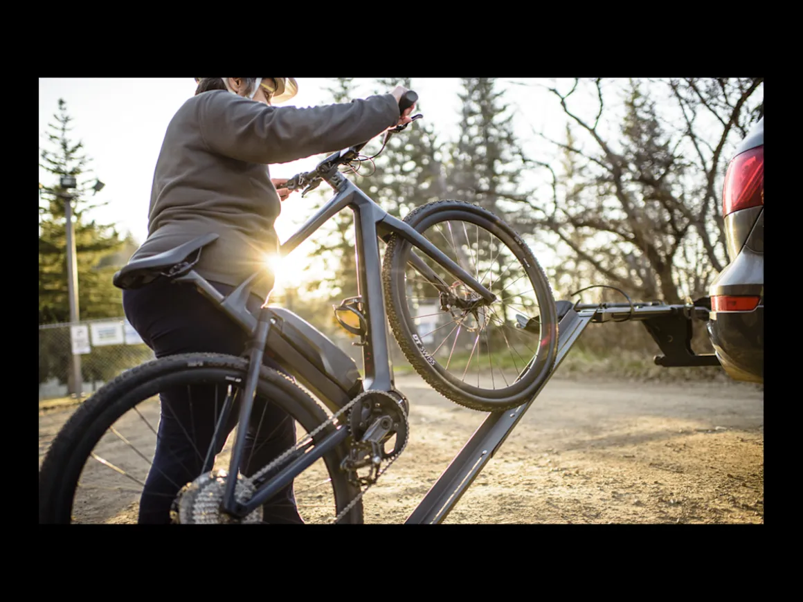 Trek Bikes Kuat NV 2.0 Hitch Rack Bike Ramp