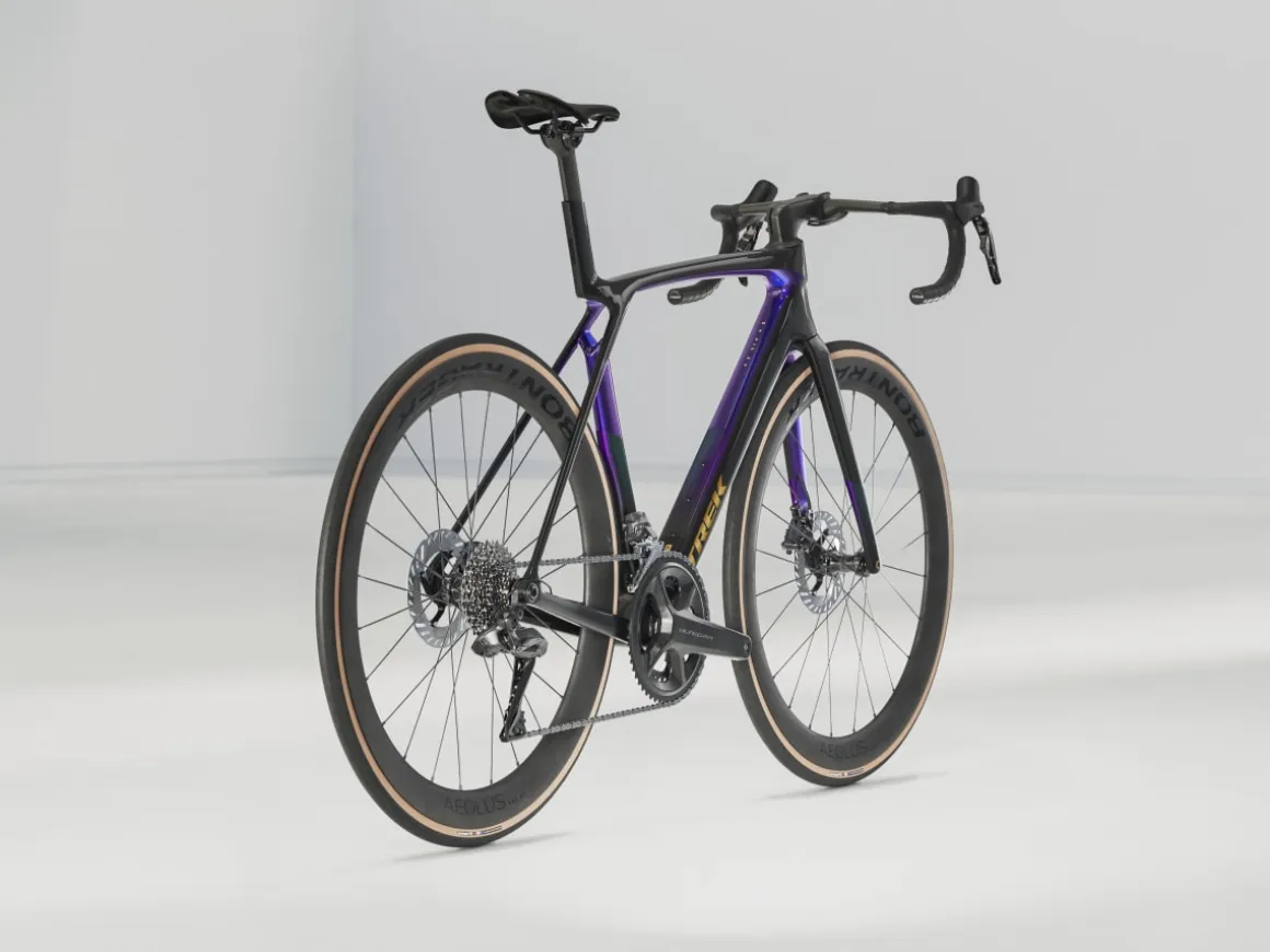 Women Trek Bikes Madone SL 7 Gen 8