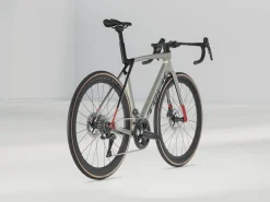 Women Trek Bikes Madone SL 7 Gen 8