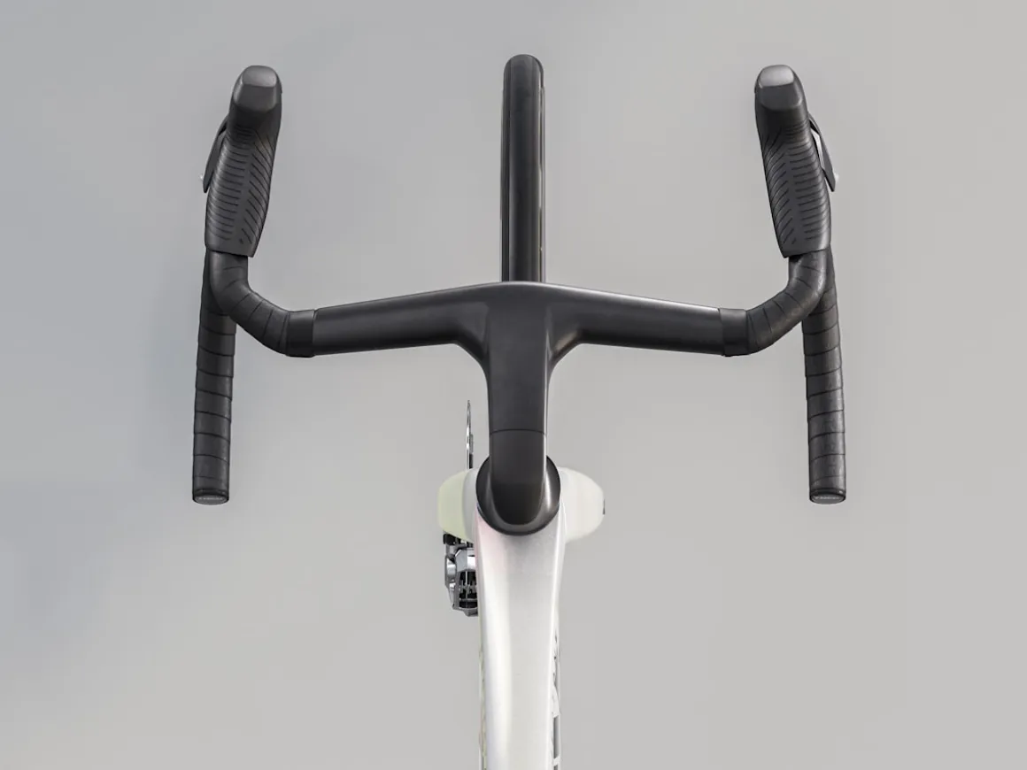 Women Trek Bikes Madone SLR 9 AXS Gen 8