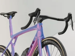 Women Trek Bikes Madone SLR 9 AXS Gen 8
