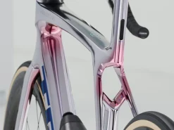 Women Trek Bikes Madone SLR 9 AXS Gen 8
