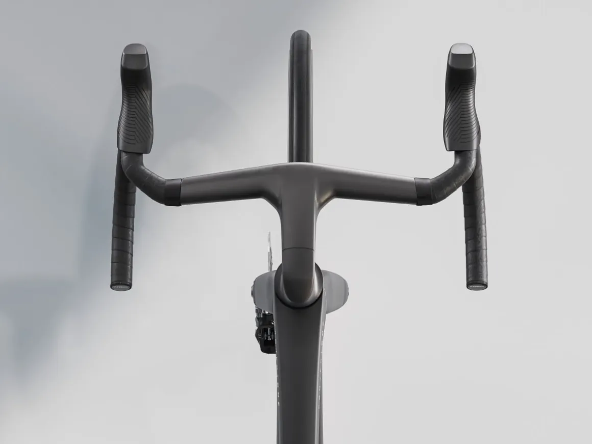 Women Trek Bikes Madone SLR 7 AXS Gen 8