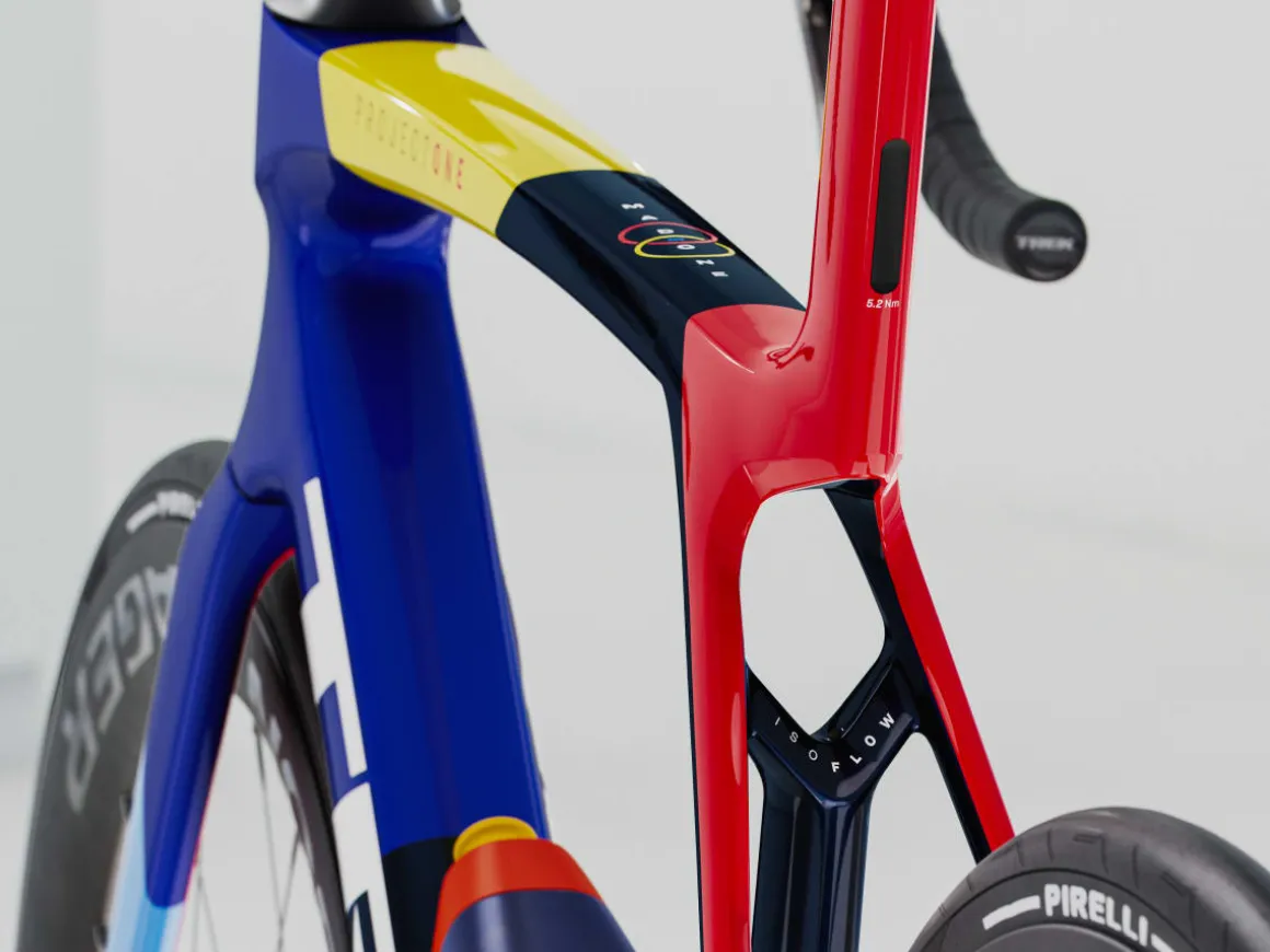Women Trek Bikes Madone SLR 7 AXS Gen 8