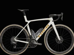 Women Trek Bikes Madone SLR 7 AXS Gen 8