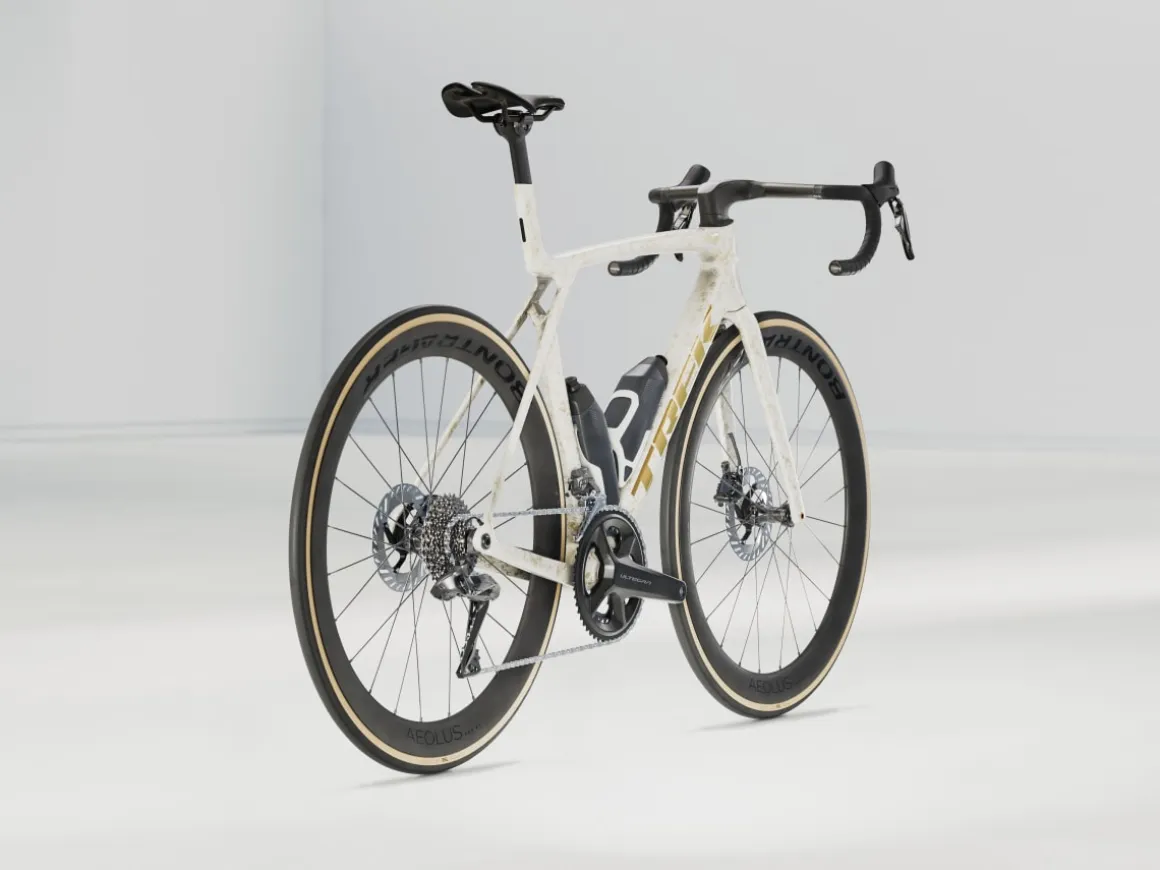 Women Trek Bikes Madone SLR 7 Gen 8