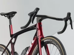 Women Trek Bikes Madone SLR 7 Gen 8