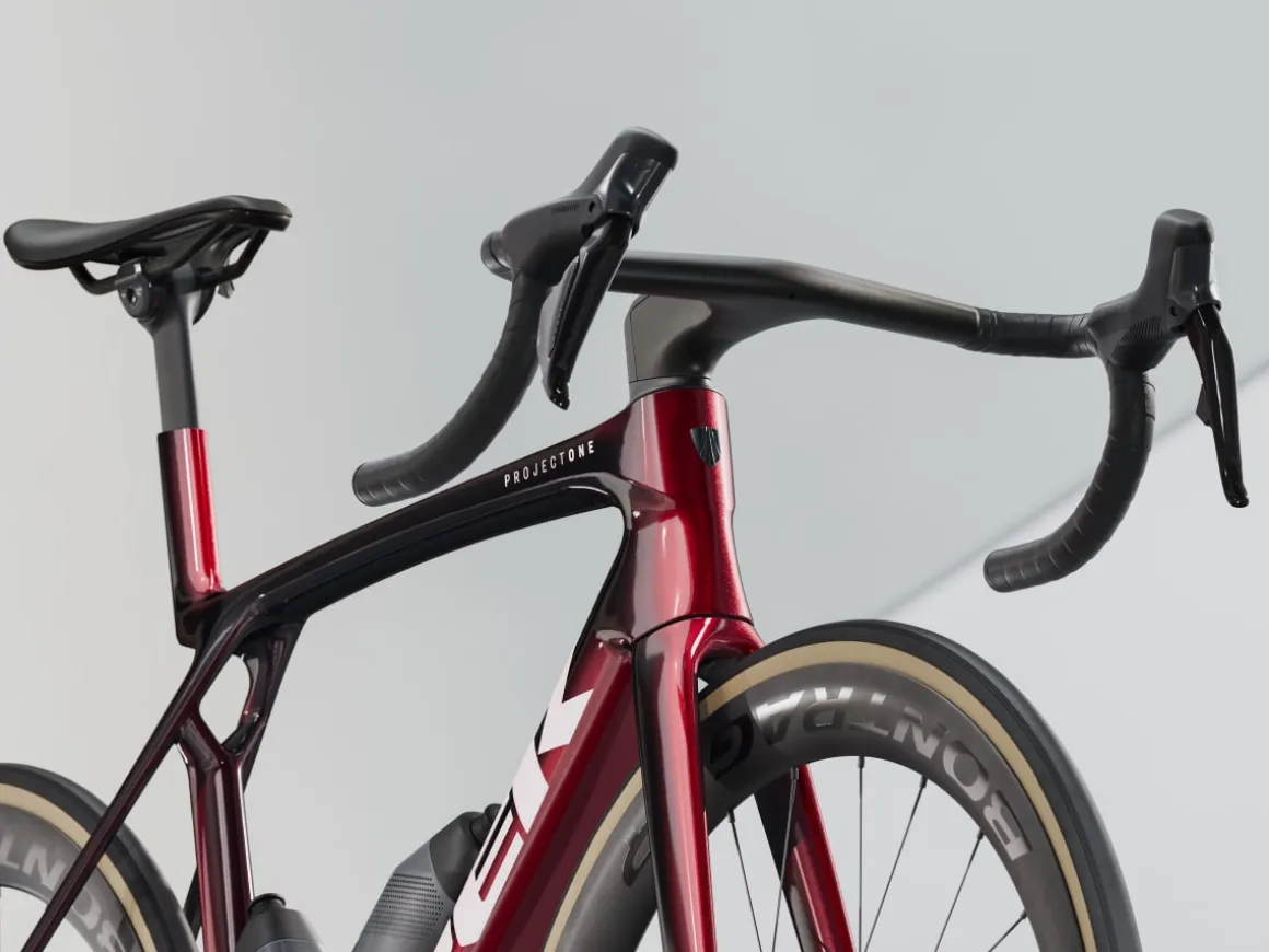 Women Trek Bikes Madone SLR 7 Gen 8