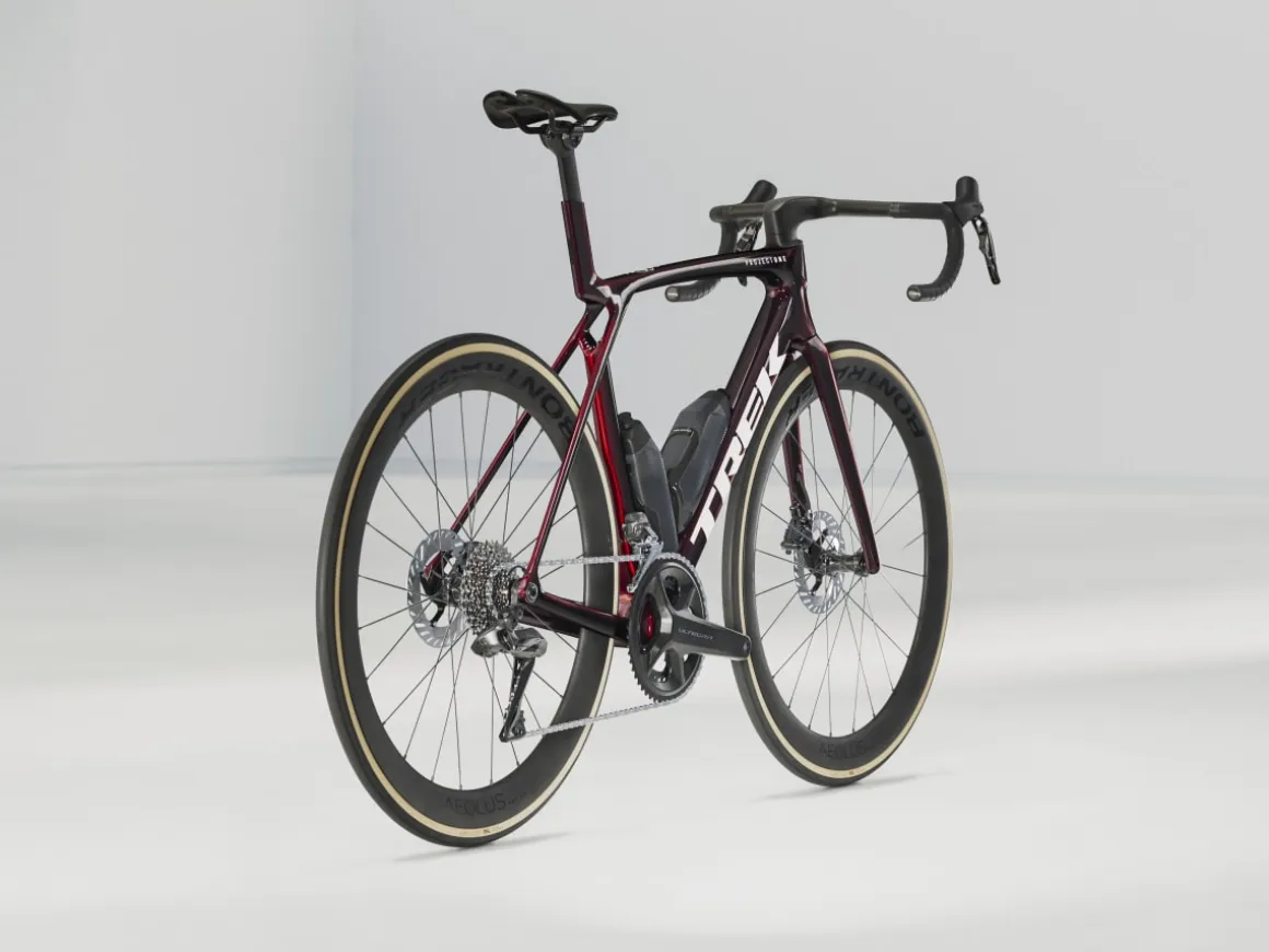 Women Trek Bikes Madone SLR 7 Gen 8