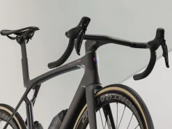 Women Trek Bikes Madone SLR 9 Gen 8