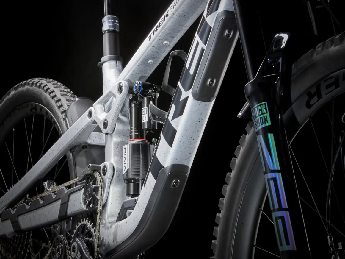 Women Trek Bikes Slash 9.9 XX AXS T-Type Gen 6
