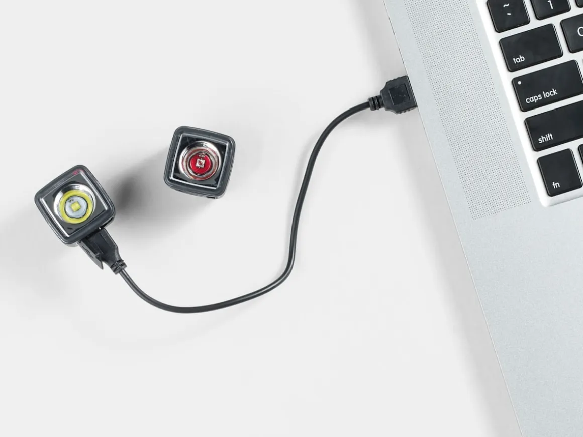 Trek Bikes Trek Ion 100 R/Flare R City Bike Light Set