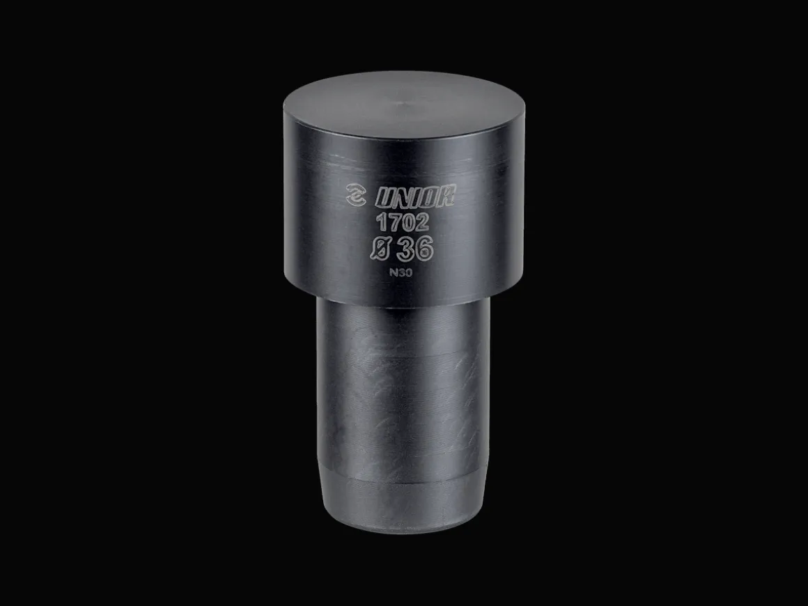 Trek Bikes Unior 36mm Fork Seal Installation Guide