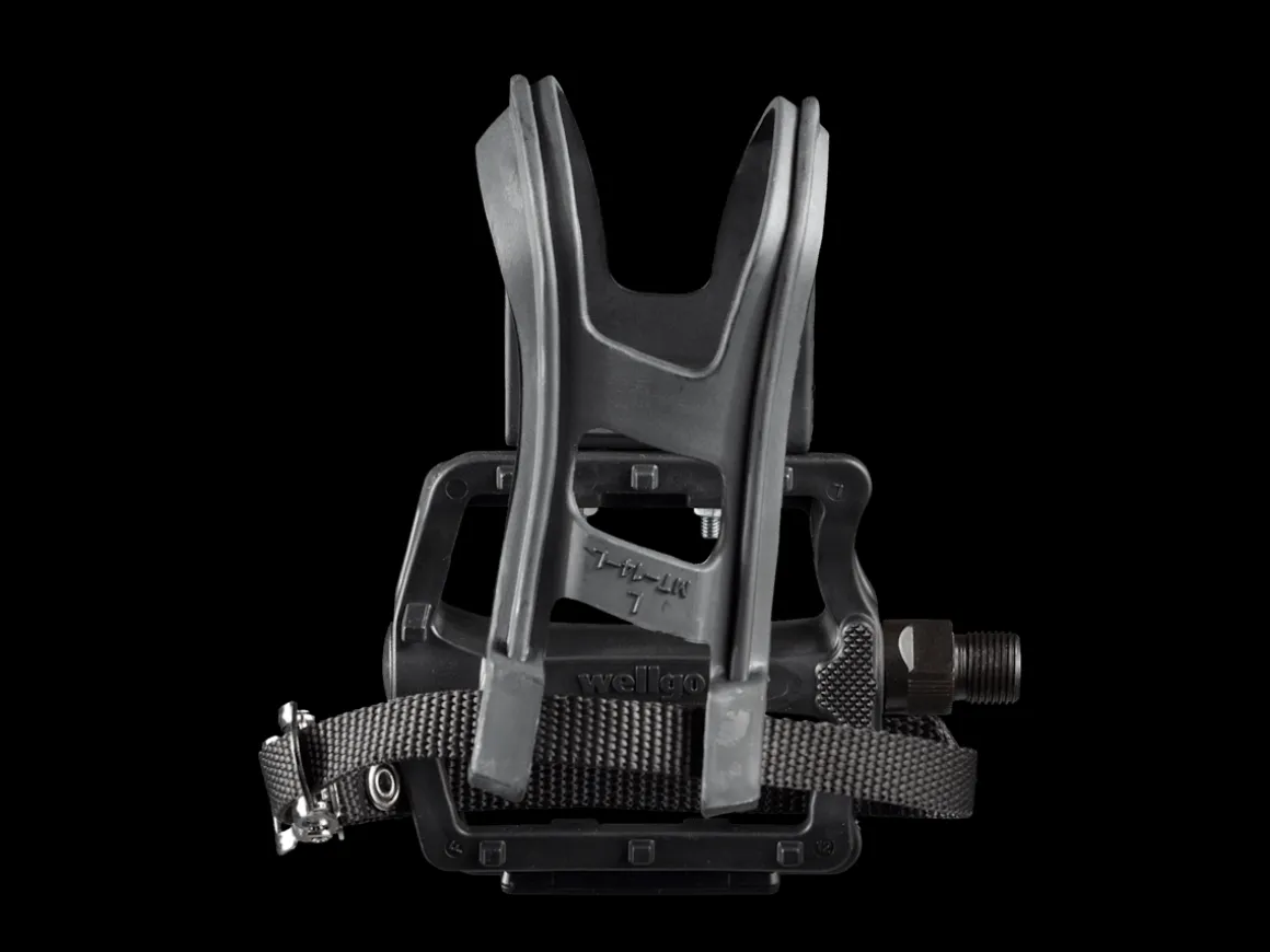 Trek Bikes Wellgo B197T Resin Large Platform Pedal Set with Clip & Strap