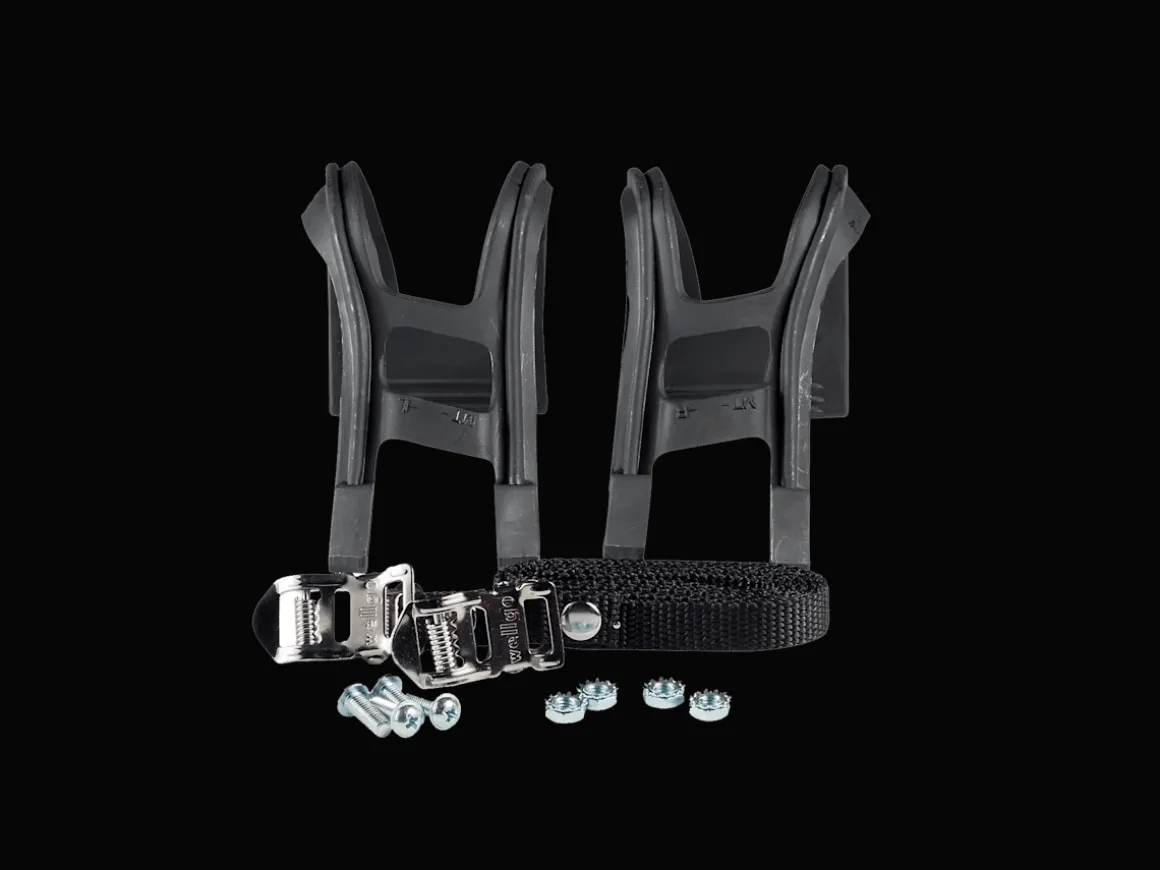 Trek Bikes Wellgo MT-13 Medium Toe Clip & Strap Set